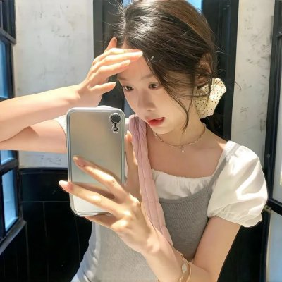 捷运上的女孩